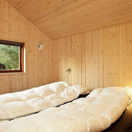 8 Person Holiday In